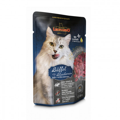 Leonardo Mokra karma dla kotów bawół z jagodą produkt zawiera olej z łososia saszetka 85g